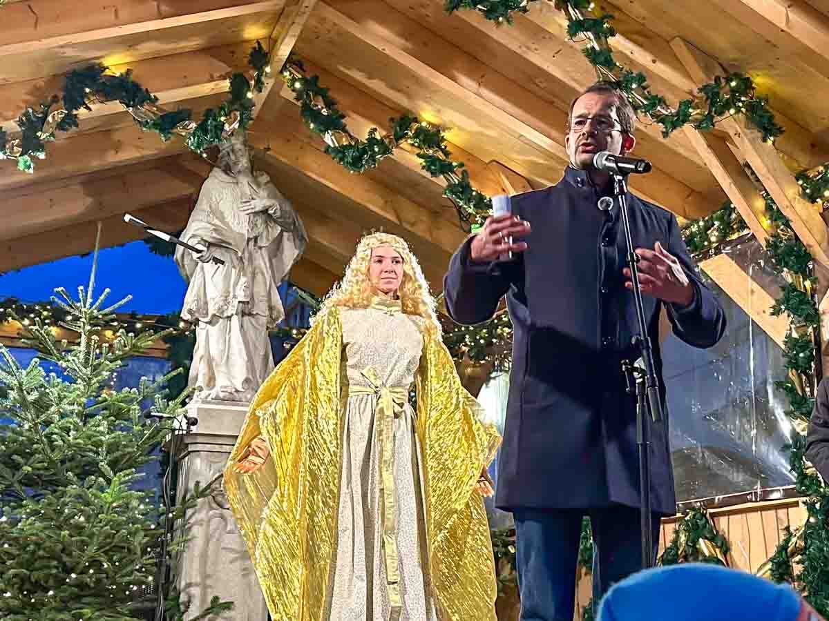 christkindlmarkt_eroeffnung_copyright_stadttipps_rosenheim_14
