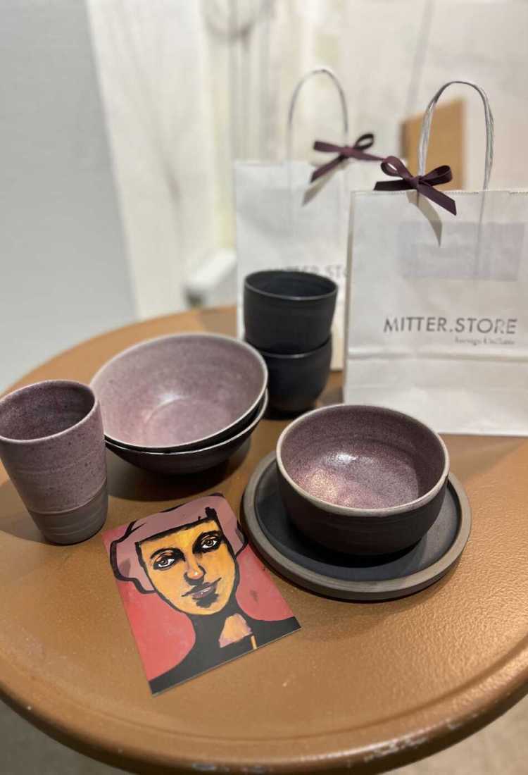 Zeitlose Keramik verschenken: Tassen, Teller, Schalen