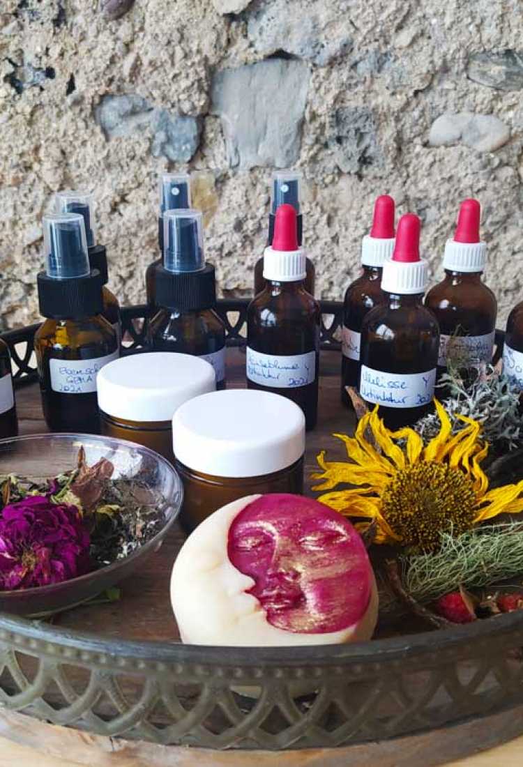 Exkursion verschenken: Hausapotheke herstellen