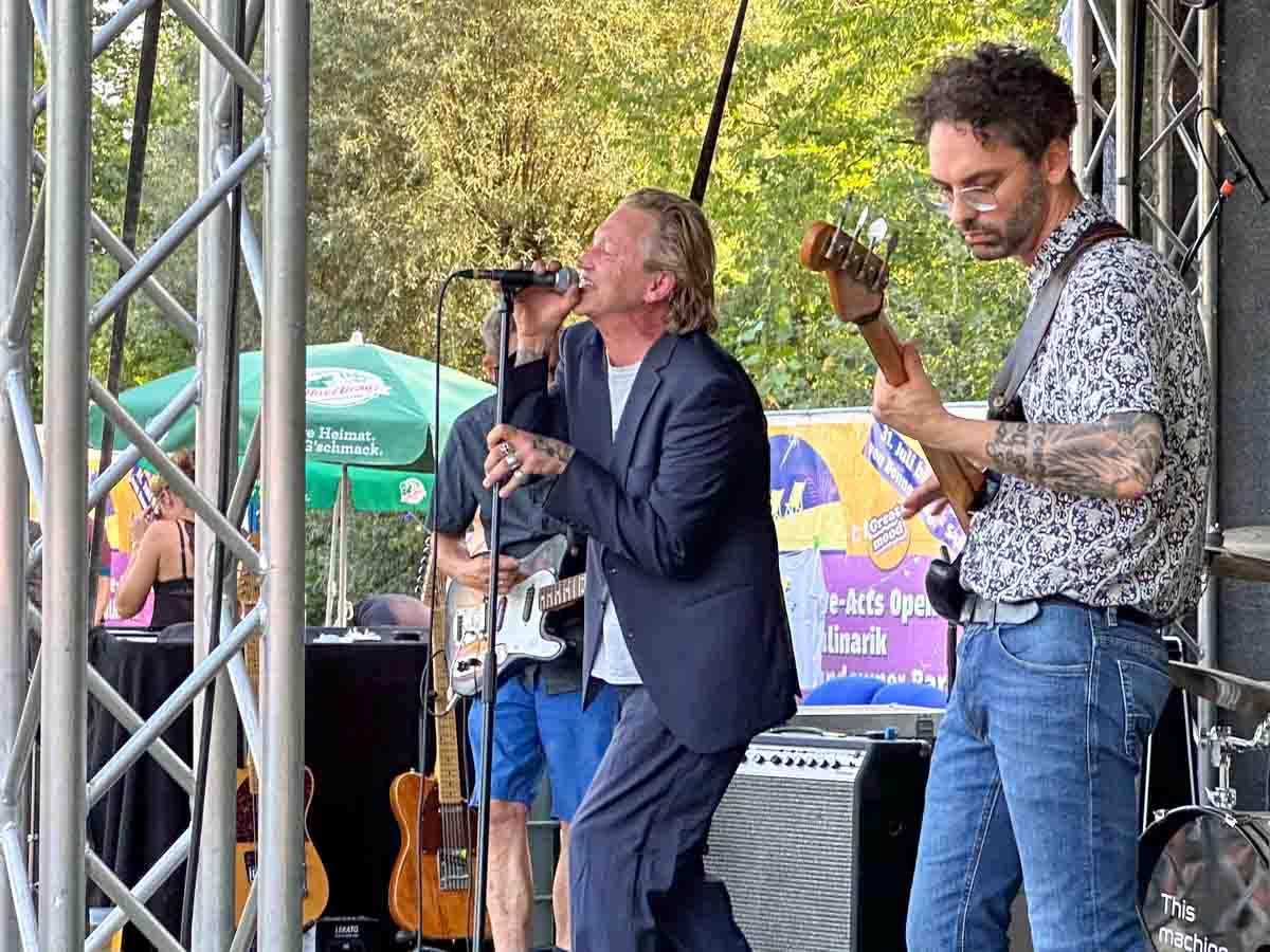 Band Koriander spielt beim Kulturstrand am Innspitz