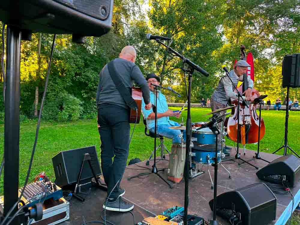 Tobi Heinz spielt beim Rosenheimer Kulturstrand