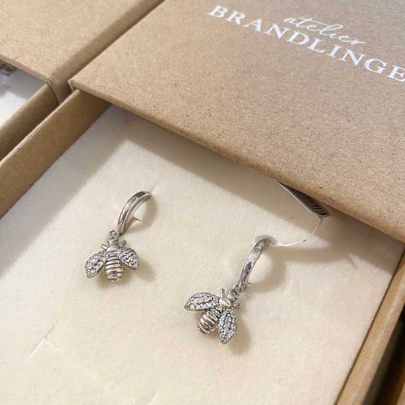 Schmuck Geschenk: Zauberhafte Ohrringe verschenken! Erhältlich im Block6 in Rosenheim.