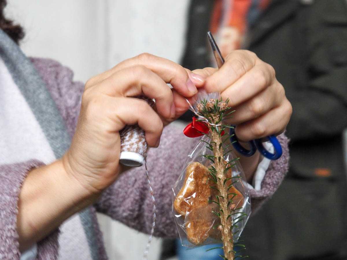 christbaumschmuecken-wirtschaftlicher-verband-credit-stadttipps-11