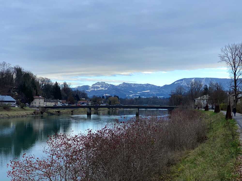 Gerade Wolkenkante - Blick auf den Inn