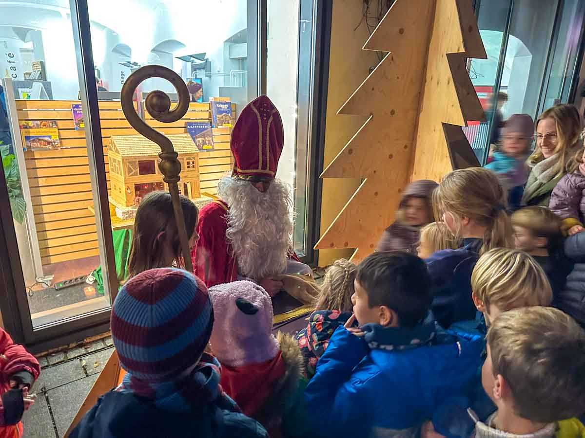 stadtbibliothek-weihnachtsmarkt-credit-stadttipps-rosenheim-07