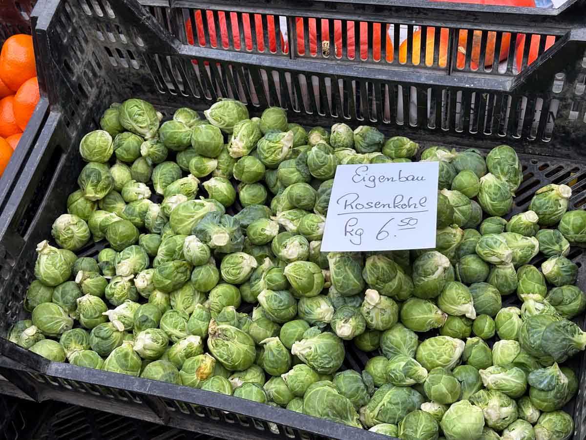 rosenkohl-gruener-markt-credit-stadttipps-rosenheim