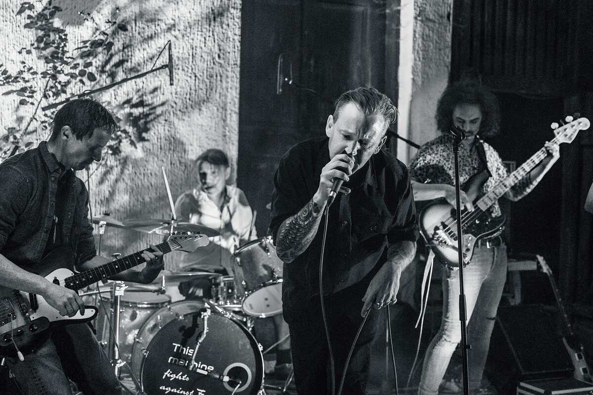 Band Koriander spielt beim Kulturstrand am Innspitz