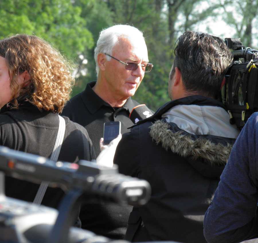 Franz Beckebauer beim Charity Kick im Jahnstadion des TSV 1860 Rosenheim 03