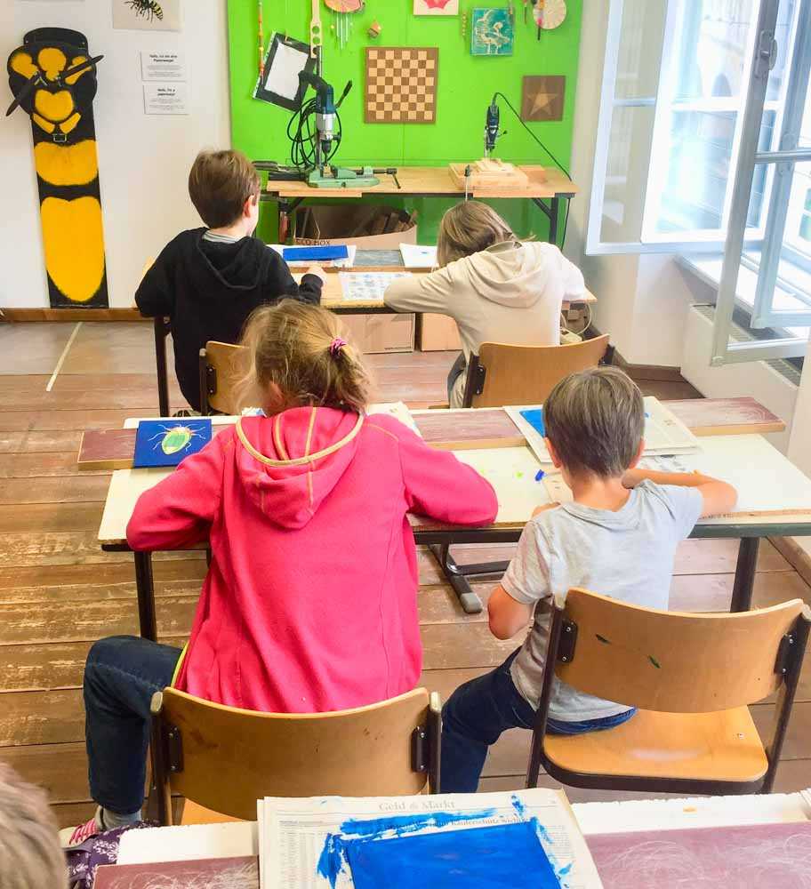 Kinder-Workshop „Holz-Kunstwerke gestalten“ im Holztechnischen Museum