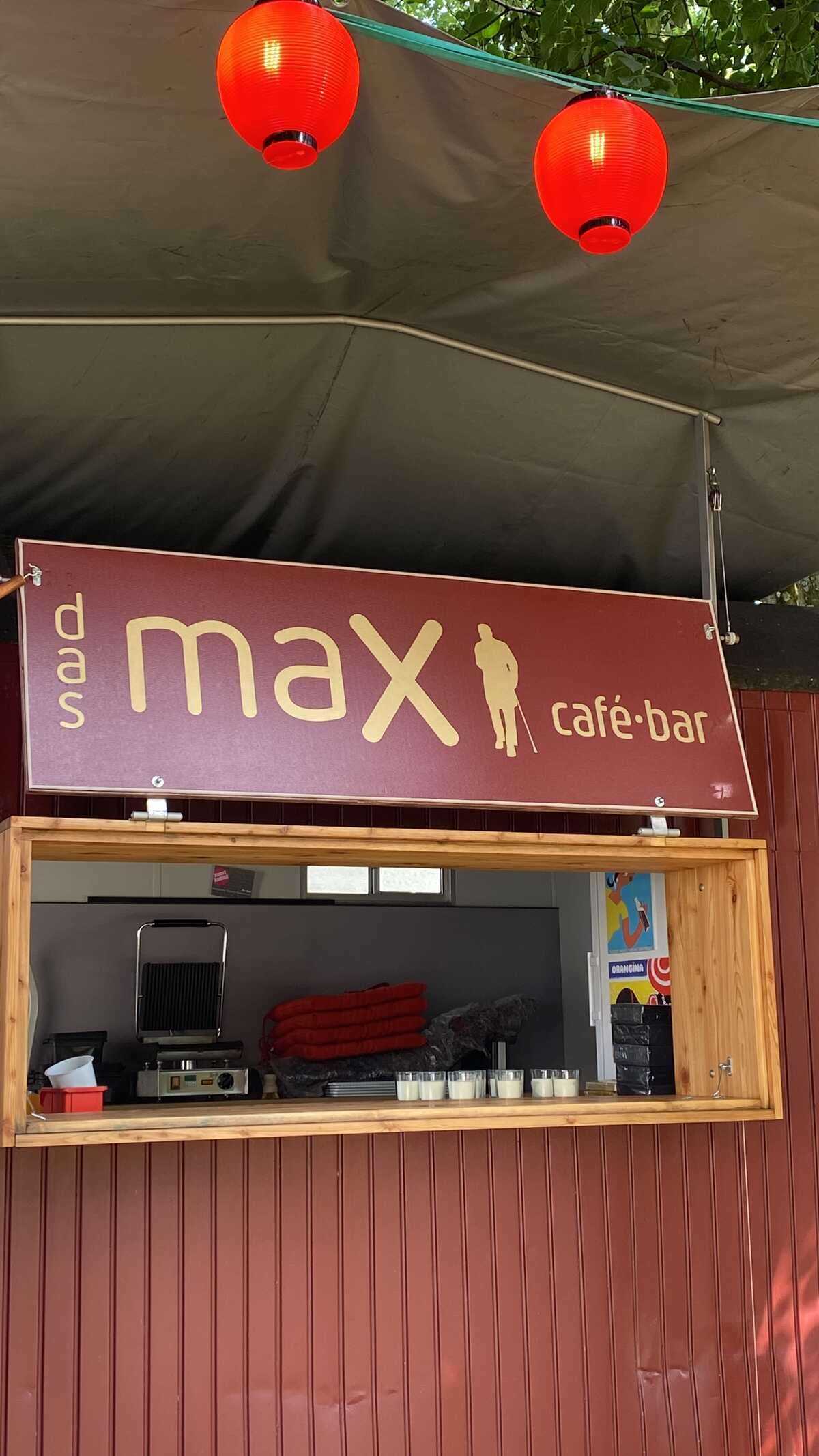 botaniqueBAR »das maX« im Garten der Städtischen Galerie
