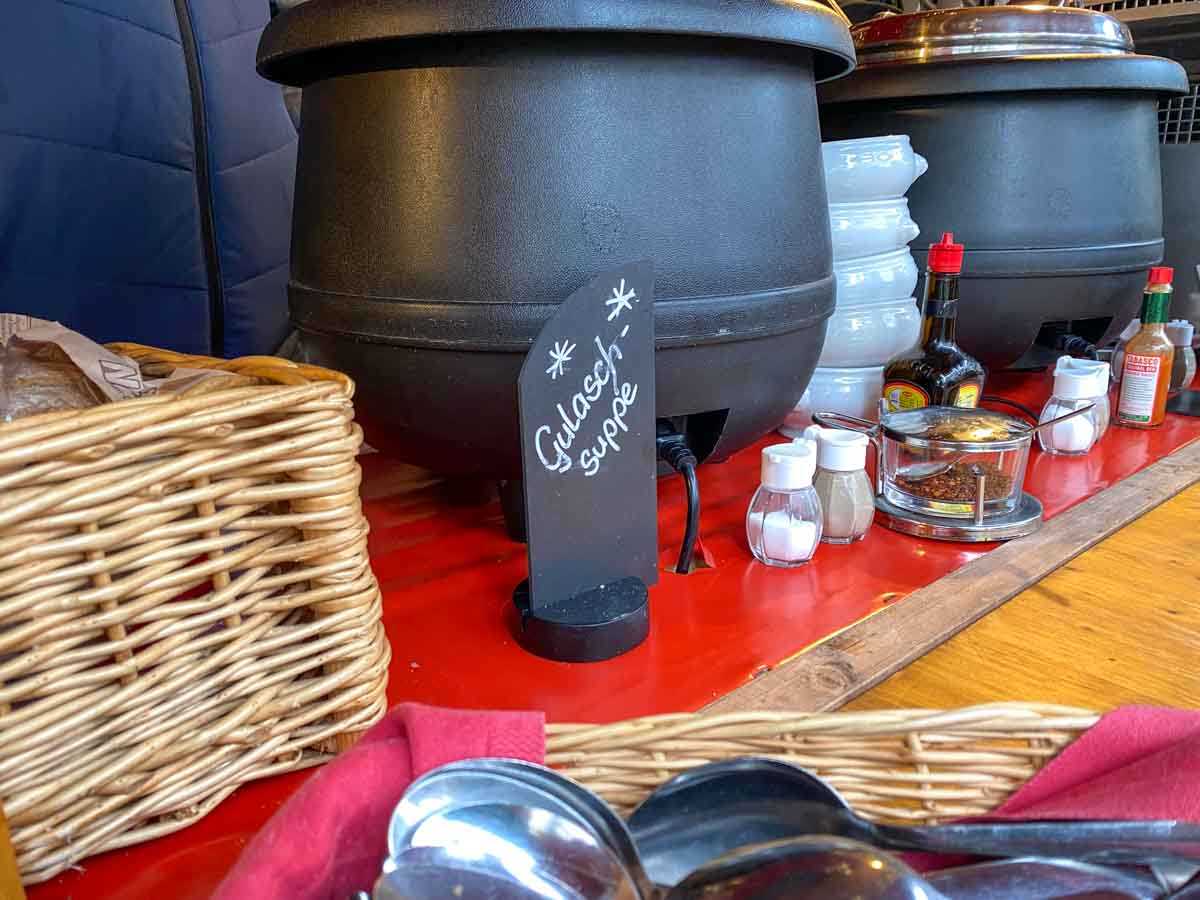 suppenalm-christkindlmarkt-credit-stadttipps-rosenheim-02