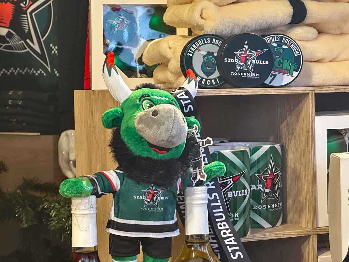 Starbulls Stand auf dem Christkindlmarkt Rosenheim