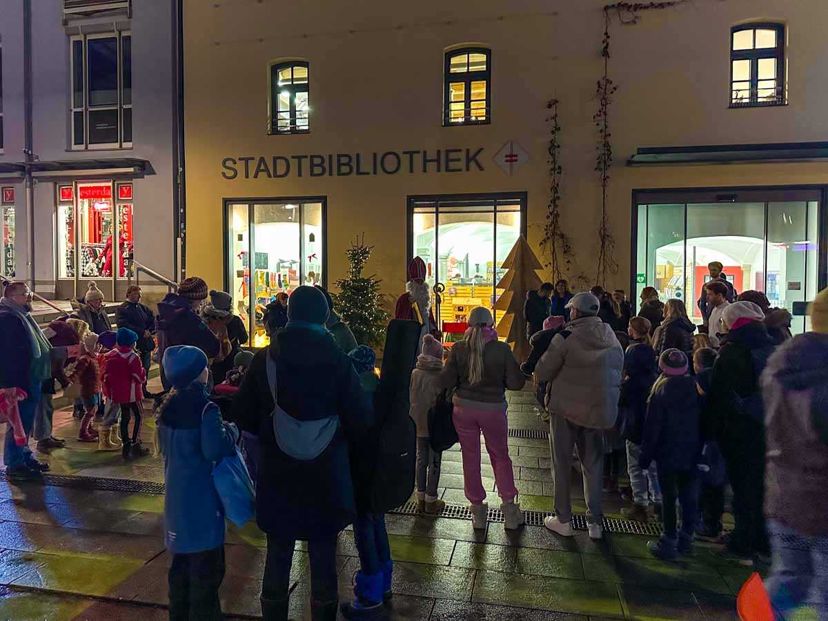 stadtbibliothek-weihnachtsmarkt-credit-stadttipps-rosenheim-04