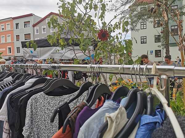 Kleidertauschparty am Salzstadel in Rosenheim